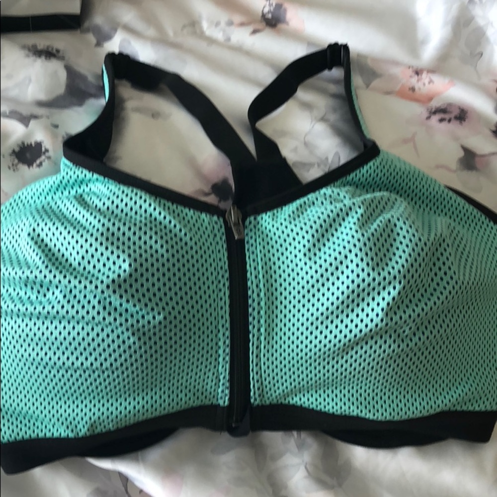 NWOT Victoria Secret Sport sports bra 38DD